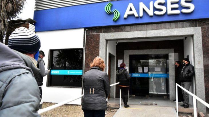 Los trabajadores interesados en solicitar los nuevos créditos de hasta $400.000 podrán hacerlo en las oficinas de la ANSES sin turno.