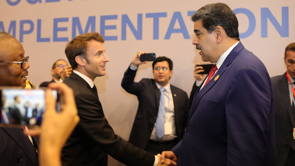 Macron y Maduro relajan tensión en la COP27 y acuerdan cooperación bilateral