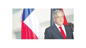 Los hechos más controvertidos de la carrera empresarial de Sebastián Piñera fueron recogidos en cables reservados de la Embajada de Estados Unidos en Santiago y enviados al Departamento de Estado. Su filtración causó ayer visible molestia.