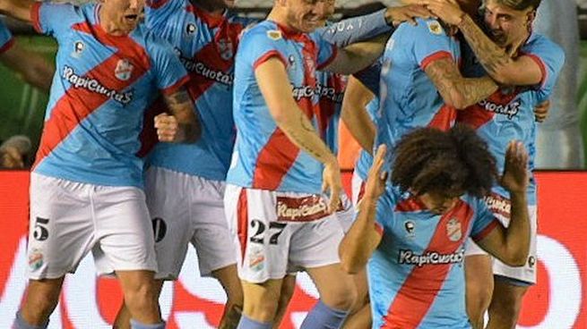 Arsenal logró una victoria de suma importante ante Argentinos.