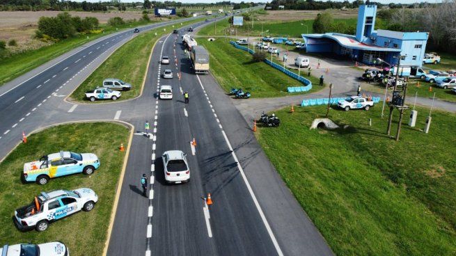 El Gobierno restructura el transporte terrestre.