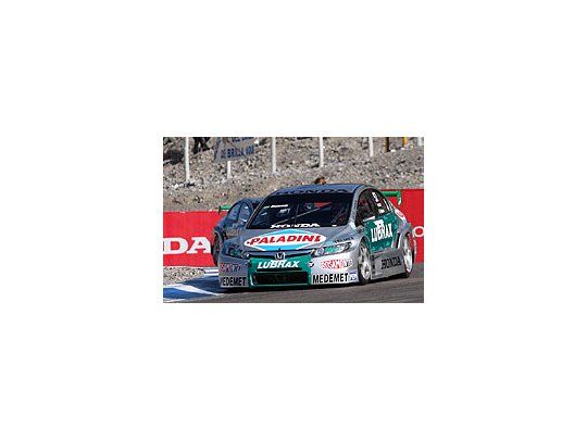 TC2000: el brasileño Bueno logró la pole del Interlagos