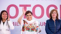 Clara Brugada en la presentación del programa Ototch.