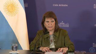 En modo campaña: la ministra pidió el apoyo de la ciudadanía de cara a las elecciones del próximo domingo. En modo campaña: la ministra pidió el apoyo de la ciudadanía de cara a las elecciones del próximo domingo.