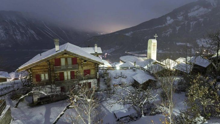 Entre montañas, Suiza también esconde destinos ideales para conocer. Entre montañas, Suiza también esconde destinos ideales para conocer.