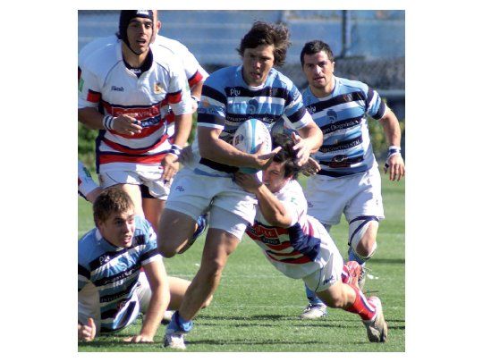 Fiesta delTricolor. Liceo Rugby recuperó la corona que había perdido el año pasado a manos de Marista. Los Clavos ganaron tres de los últimos cuatro campeonatos de Cuyo.