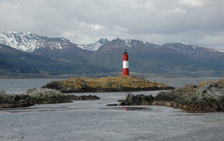 ámbito.com | Faro Les Eclaireurs  Canal Beagle.jpg