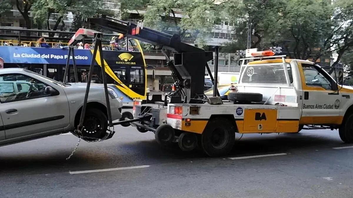 Legislatura porteña retoma el debate por el acarreo de vehículos en la Ciudad