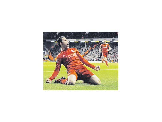 Liverpool perdía como local ante Blackburn Rovers, pero apareció Maxi Rodríguez para evitar la derrota.