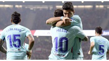Barcelona la pasó mal ante Atlético, pero rescató un empate en el final