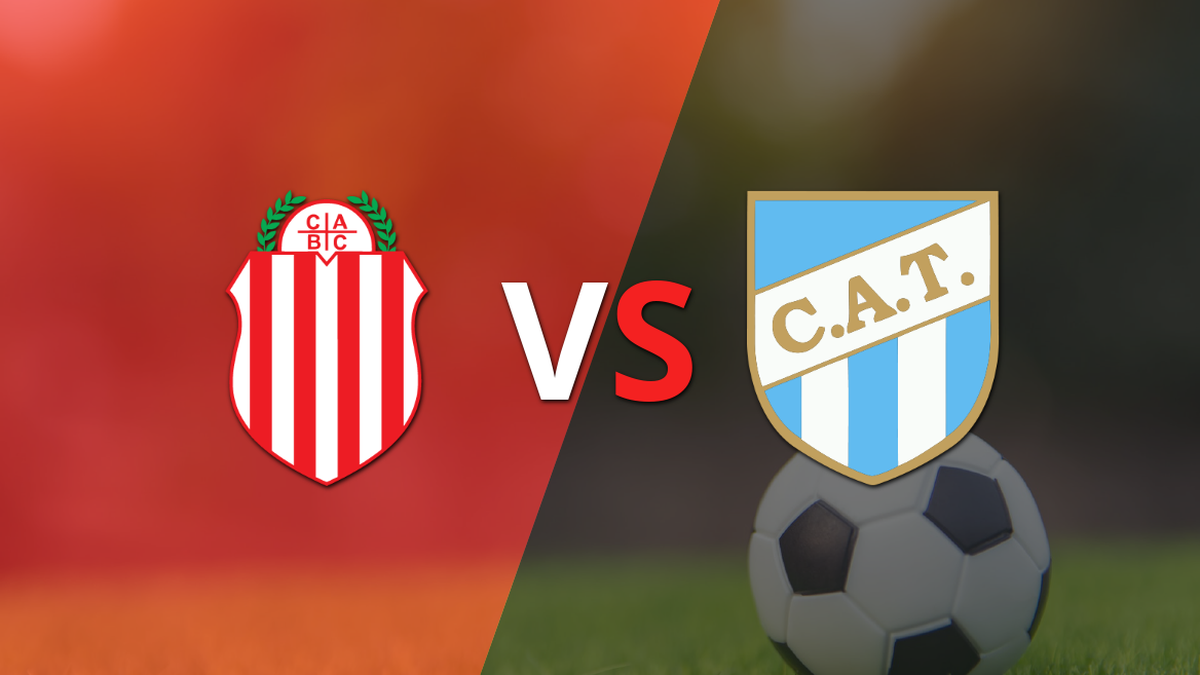 The first half ends with a victory for Barracas Central vs Atlético Tucumán by 2-0