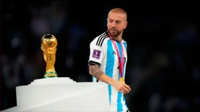 Papu Gomez, el único campeón del mundo alejado de la selección argentina.