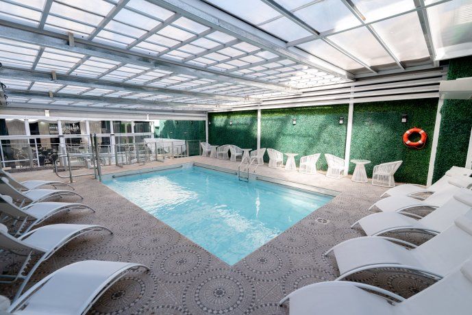 The hotel has three rooms for events. The hotel has three rooms for events.