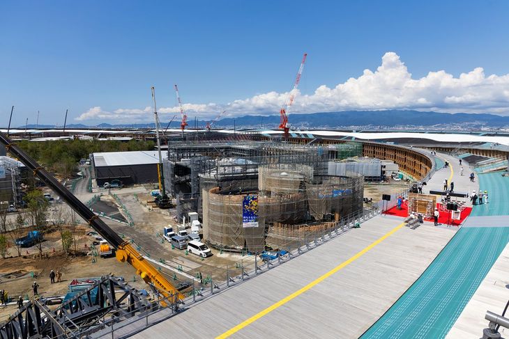 Cuando la monumental obra estaba en plena construcción Cuando la monumental obra estaba en plena construcción