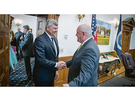 ENCUENTRO. Semanas atrás Buryaile viajó a EE.UU. y se reunió con Sonny Perdue, secretario de Agricultura norteamericano.