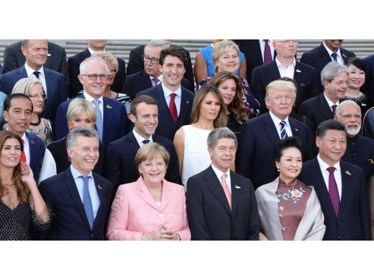 La última Cumbre de Líderes del G20 se llevó a cabo en Alemania en 2017. En una semana, la foto de familia voverá a repetirse, esta vez en Argentina. (Imagen de archivo).