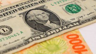El dólar blue cotiza cerca de los $1.000.