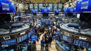 wall street: dow jones batio otro record, gracias a un dato economico y dos excelentes balances