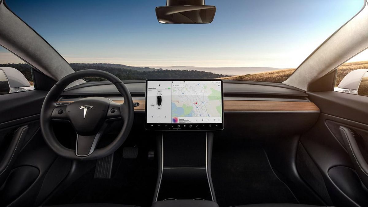 Tesla: cars are moved from their manufacturing place to loading roads without human intervention