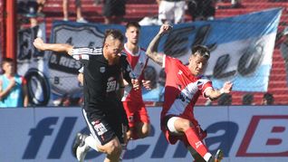 con polemica y sufrimiento, riestra gano la final y debutara en primera