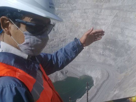 Trabajo. Según la Cámara Argentina de Empresarios Mineros nacional, en los próximos años el sector pasará de tener 83.000 empleos a 120.000, entre directos e indirectos, de todos los anillos productivos asociados a la actividad.