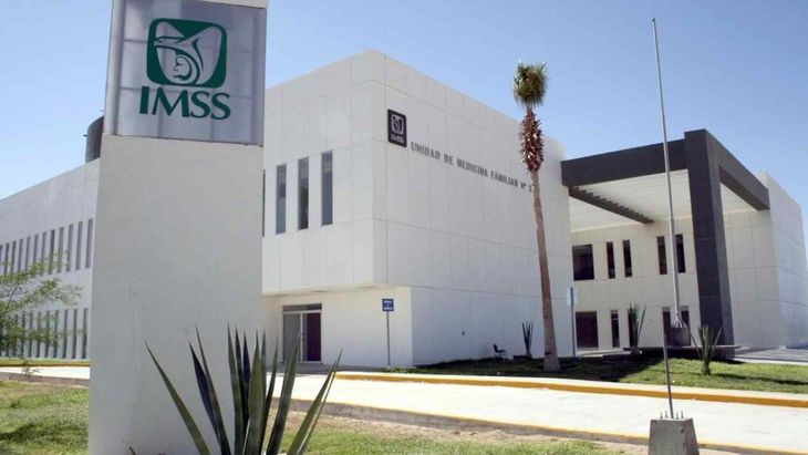 Claudia Sheinbaum le deposita dinero extra a estos pensionados del IMSS e ISSSTE: el registro para solicitarlo en septiembre 2026