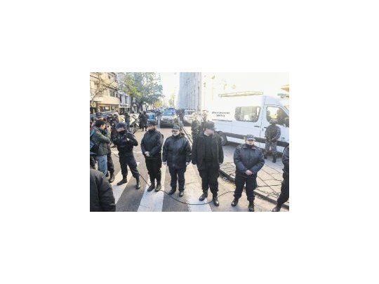 Ramón Ezequiel Machuca fue trasladado ayer para declarar; sólo dijo que no ordenó matar a nadie y se negó a contestar más preguntas.