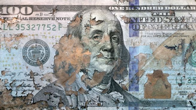 El dólar se derrumba en un contexto de venta masiva de divisas.