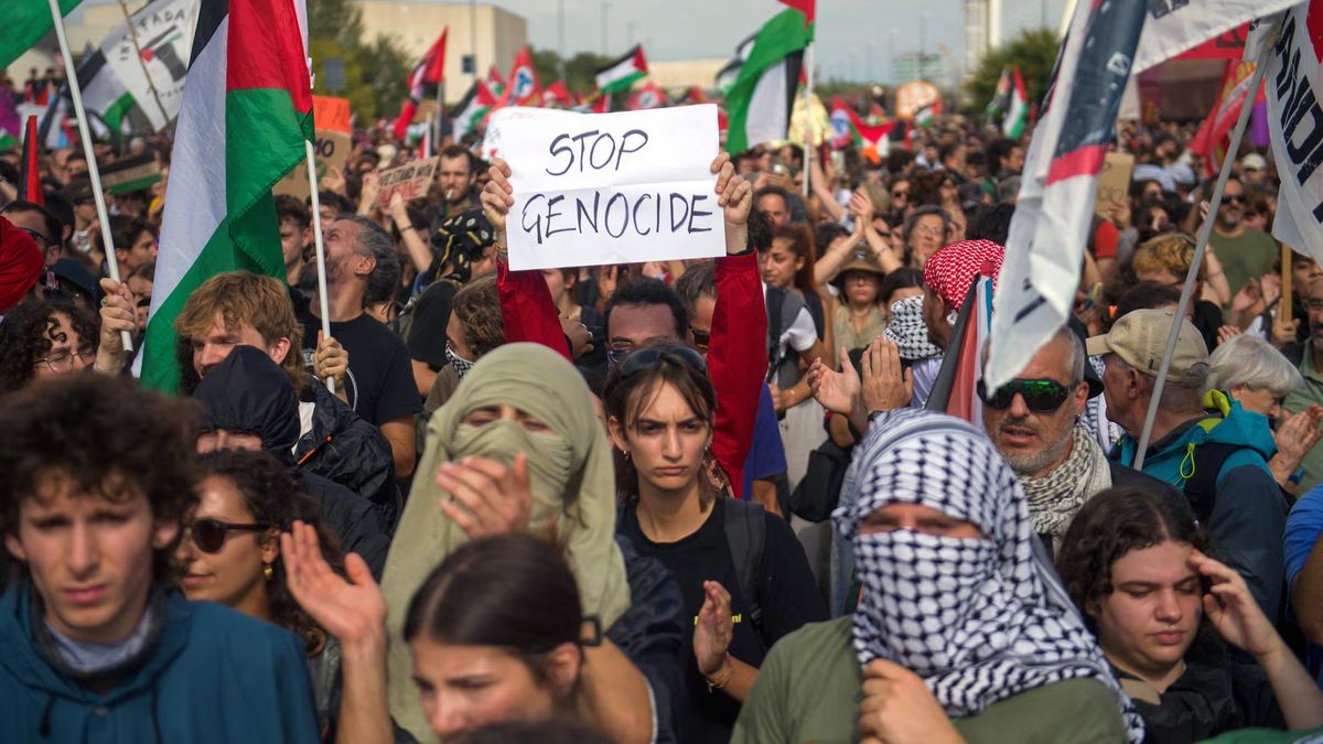 General unemployment and marches throughout the country against the war in Gaza