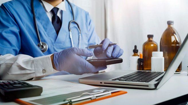 En Argentina, cada vez más personas recurren a plataformas digitales para realizar consultas médicas.&nbsp;