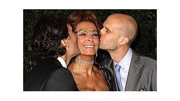 La actriz junto a sus hijos Carlo y Edoardo Ponti.
