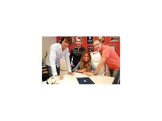 Florencia Peña firmó con Ideas del Sur (Foto: Ideas del Sur)