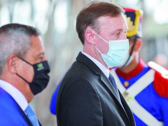 DIFERENCIAS. El asesor de Seguridad Nacional de Estados Unidos, Jake Sullivan, visitó en Brasil al ministro de Defensa Walter Souza Braga Netto.