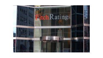 Golpe de Fitch a Japón: le bajó la nota de la deuda