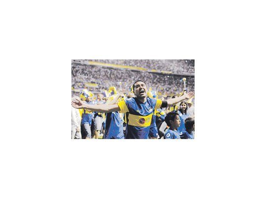 Con los brazos abiertos recibe Juan Román Riquelme este título doméstico. El estratega de Boca sólo faltó a 6 de los 17 partidos del torneo.