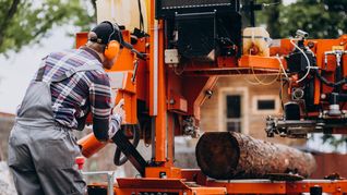 La importación de maquinaria especializada para el trabajo con madera sigue liderando los rankings de inversión privada en el interior del país.