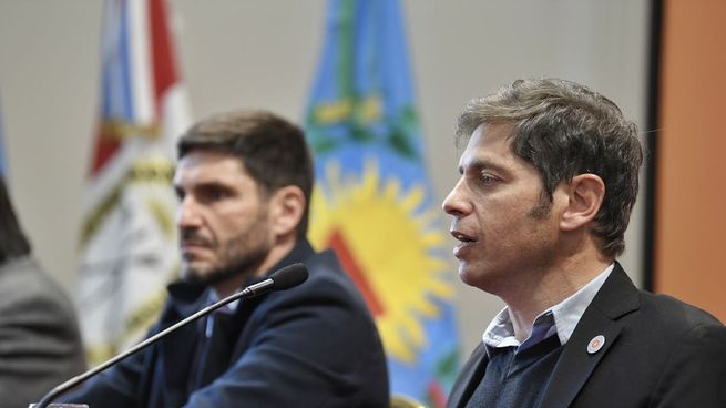 Axel Kicillof visitó Rosario y apuntó contra el RIGI.