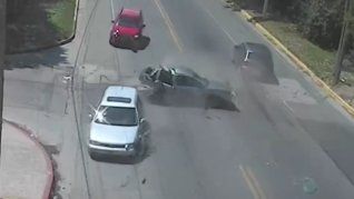 Los tres vehículos protagonizaron un siniestro vial que no termino en tragedia de milagro Los tres vehículos protagonizaron un siniestro vial que no termino en tragedia de milagro