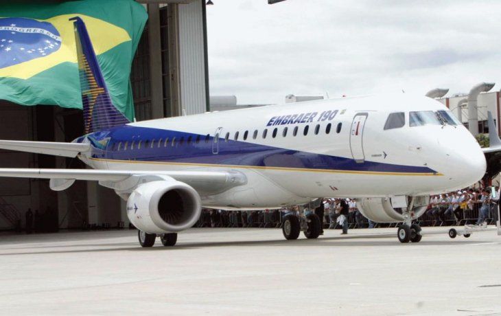 La alianza con Boeing fue suspendida hasta que asuma el nuevo gobierno en Brasil.