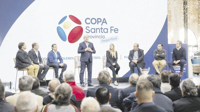 Deportes. El gobernador Perotti realizó declaraciones sobre el pago de la deuda de Nación a la provincia en el marco de la presentación de las Copas Santa Fe Provincia Deportiva.