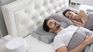 Motion Pillow ajusta la posición de la cabeza en tiempo real y utiliza inteligencia artificial para reducir los ronquidos y mejorar la calidad del sueño.