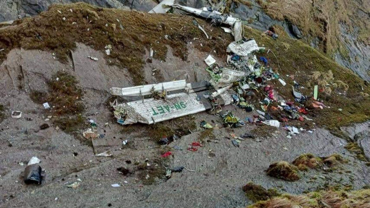 Why did the plane crash?