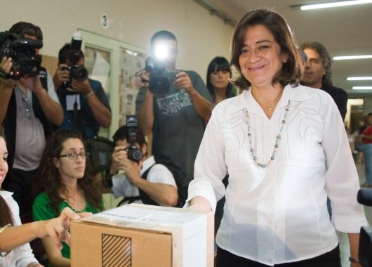 Catamarca: La kichnerista Lucia Corpacci venció por 4 puntos a su principal rival, el gobernador Brizuela del Moral el 13 de marzo.