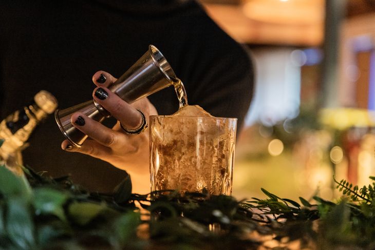 Clásicos como el Penicillin conviven con propuestas creativas y aromáticas.
