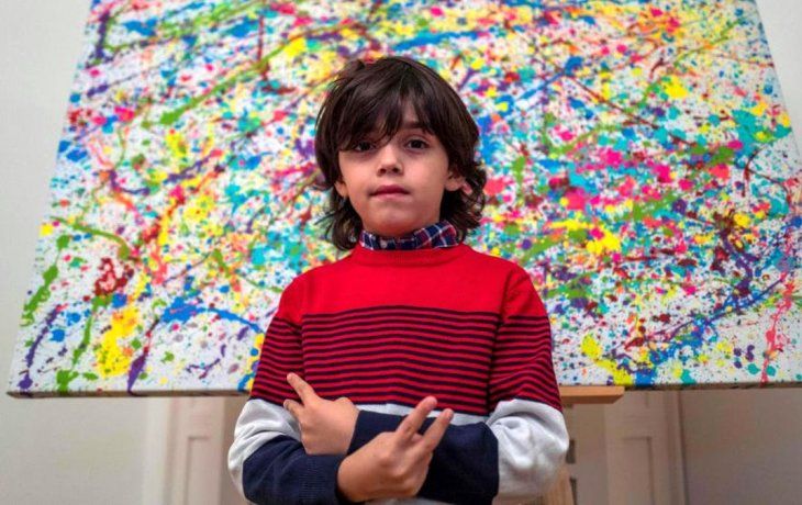 Una obra de la última colección de Mikail Akar&nbsp;se vendió por 11.000 euros