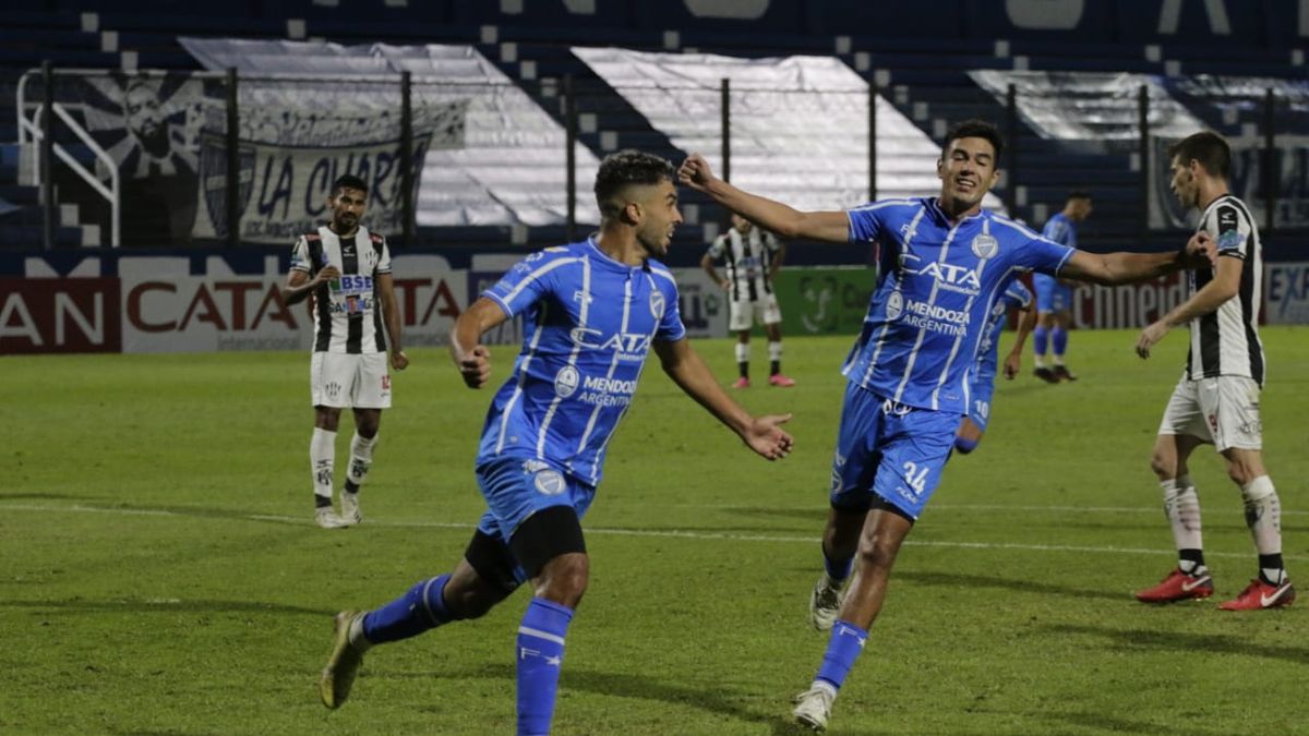 Godoy Cruz celebrated a victory and advances in the Argentine Cup