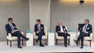 Participaron Juan Parma, CEO de Banco Macro; Gustavo “Paco” Manríquez, CEO de Banco Supervielle; y Diego Rivas, CEO de Banco Galicia. Participaron Juan Parma, CEO de Banco Macro; Gustavo “Paco” Manríquez, CEO de Banco Supervielle; y Diego Rivas, CEO de Banco Galicia.