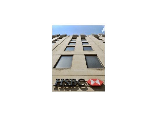 El banco británico HSBC admitió haber permitido lavado a cárteles y grupos terroristas.