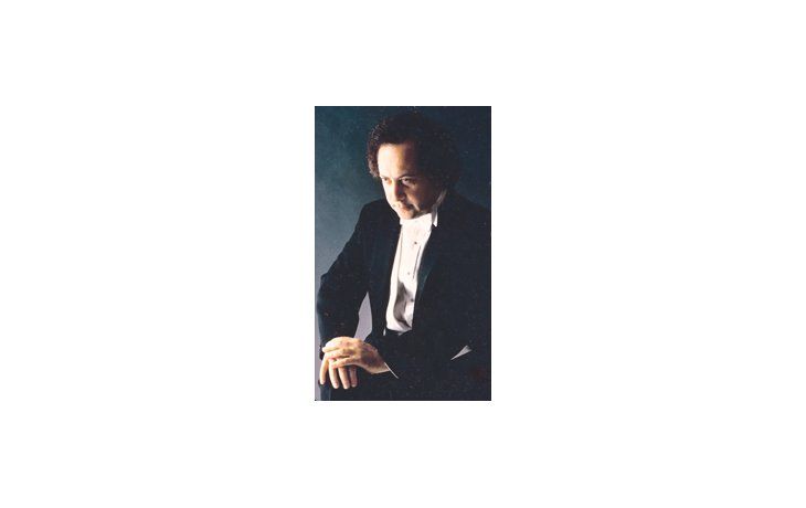 El legendario director uruguayo José Serebrier dirigió a la Orquesta Nacional Rusa en la apertura de la temporada musical de Amijai.
