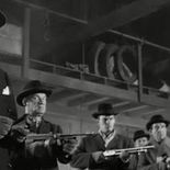 George Raft comanda la masacre en Una Eva y dos Adanes, de Bilyy Wilder George Raft comanda la masacre en Una Eva y dos Adanes, de Bilyy Wilder